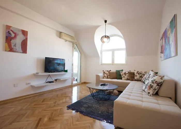 Old Town Beauty Apartment With Great View